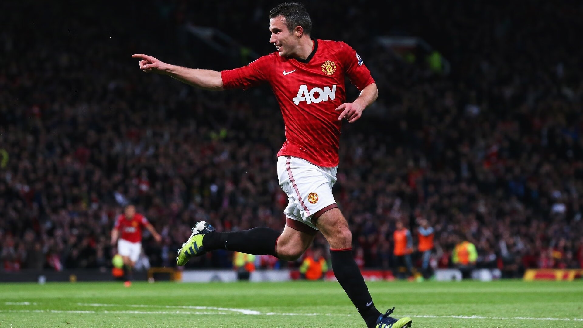 球员在欧冠中被评为当场最佳并获媒体采访，欧冠联赛最佳球员