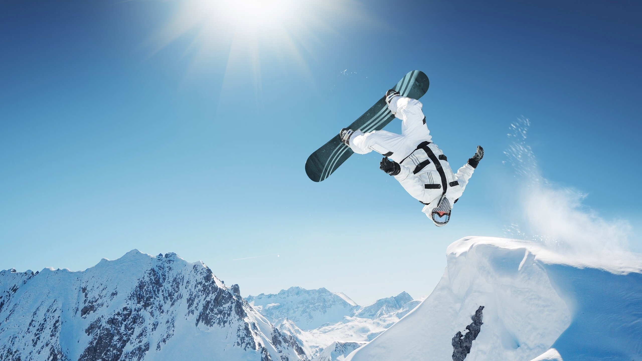 国足锋线射手参加专项射门训练，中国足球射门教学视频